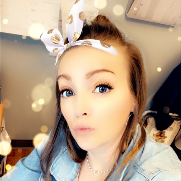 Meet your Posher, Lindsay - Picture 1 of 4